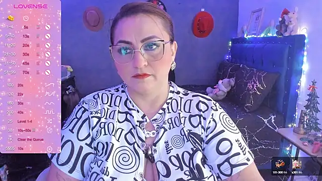 Ivonnee   online show from January 5, 3:00 am