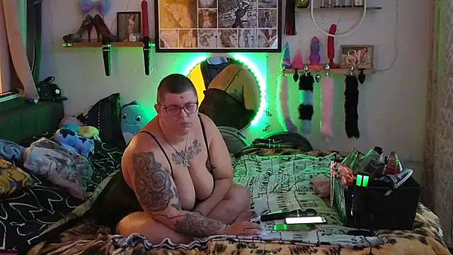 SunshineLexi online show from October 3, 5:04 am