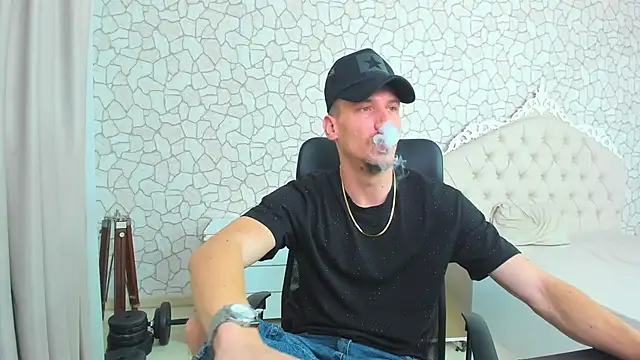 MateoBenjaminX online show from January 11, 9:04 pm