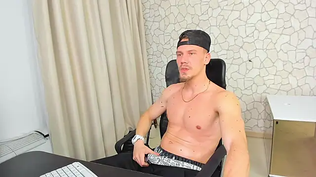 MateoBenjaminX online show from February 20, 6:24 pm