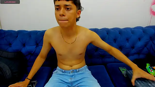 DamiBright online show from November 5, 6:41 pm