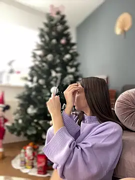 Mia Ethan online show from December 14, 7:18 am