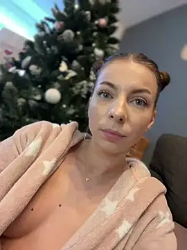 Mia Ethan online show from January 9, 1:35 pm