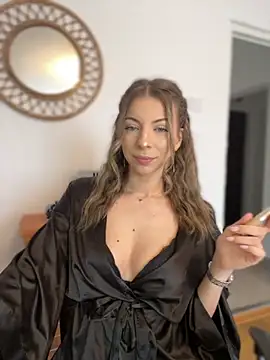 Mia Ethan online show from September 21, 9:11 am