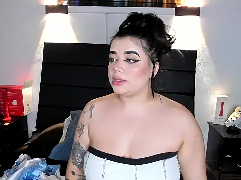  ValeryStone  online show from February 3, 7:10 pm