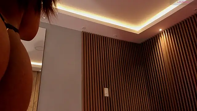 Eilin clio online show from January 4, 12:38 pm