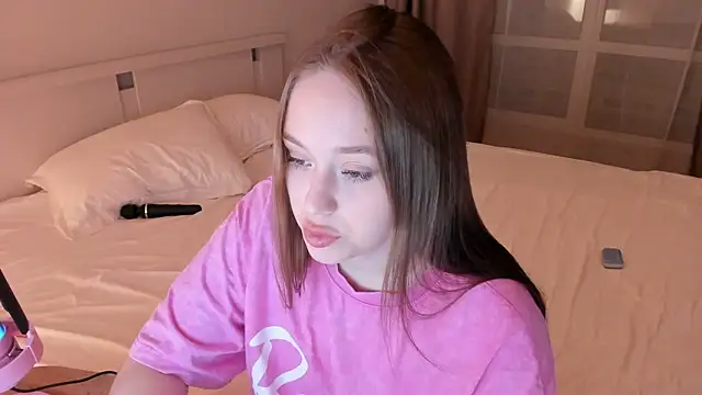 endlesssoffi online show from January 9, 1:18 am