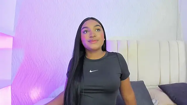 kayna gomez online show from November 25, 7:03 pm