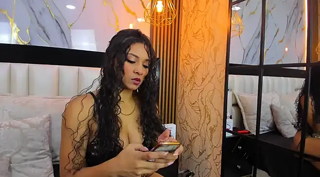 Snapshot of SofiaLaurents chatting on February 1, 2:02 pm SofiaLaurents online show from February 1, 2:02 pm