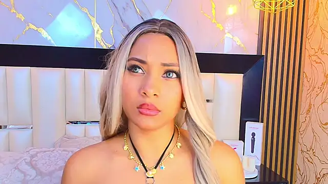 Snapshot of SofiaLaurents chatting on October 4, 1:09 pm SofiaLaurents online show from October 4, 1:09 pm