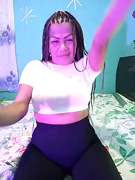 dulcesilvana10 online show from December 29, 1:02 am