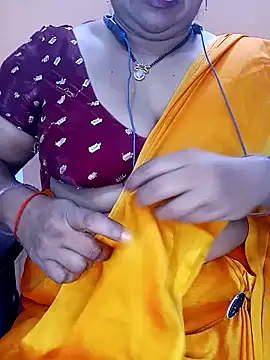 Snapshot of Sexy-Telugunayana2 chatting on February 13, 8:48 am Sexy-Telugunayana2 online show from February 13, 8:48 am