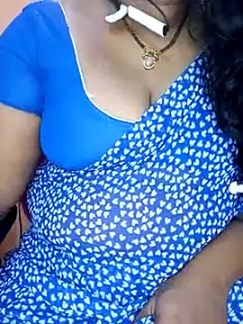 Snapshot of Sexy-Telugunayana2 chatting on February 17, 7:26 am Sexy-Telugunayana2 online show from February 17, 7:26 am