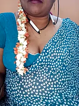 Snapshot of Sexy-Telugunayana2 chatting on March 19, 5:39 pm Sexy-Telugunayana2 online show from March 19, 5:39 pm