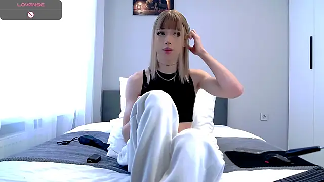 Dasha M online show from February 9, 9:16 am