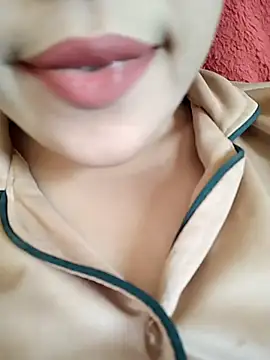 Anki-doll online show from February 5, 9:36 am