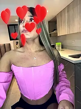 Snapshot of selfsuck_trans chatting on December 3, 12:38 pm selfsuck trans online show from December 3, 12:38 pm