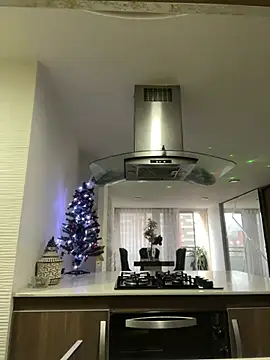 Snapshot of selfsuck_trans chatting on December 15, 8:15 pm selfsuck trans online show from December 15, 8:15 pm