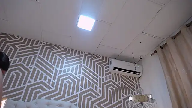 SashaDurante online show from September 11, 12:05 pm