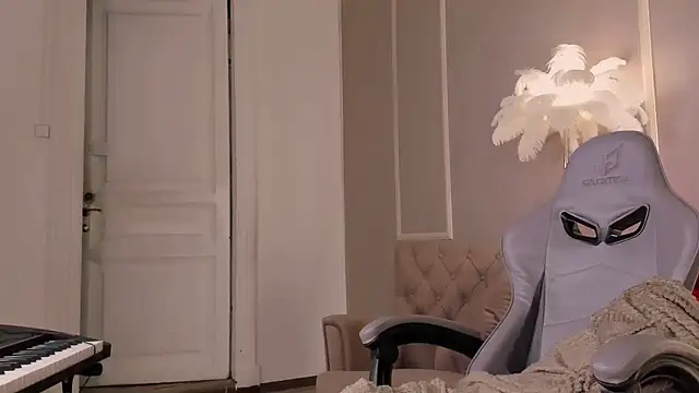 Alisia Mars online show from February 11, 9:42 am