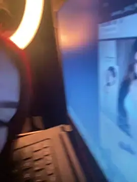 Im Valen Cute online show from February 3, 11:36 pm