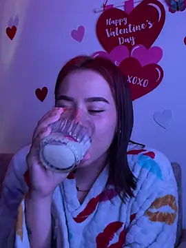 Im Valen Cute online show from February 10, 2:30 am