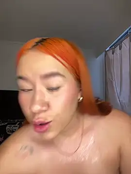 Im Valen Cute online show from March 6, 8:27 pm