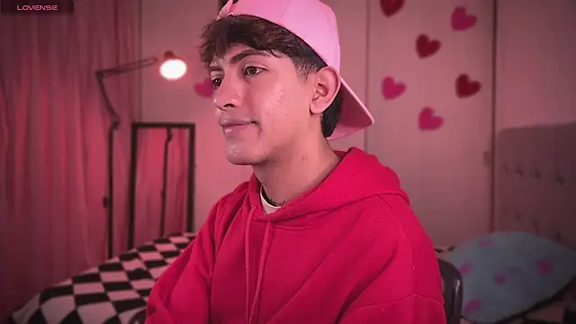 Snapshot of teobowny_ chatting on March 4, 4:30 pm teobowny online show from March 4, 4:30 pm