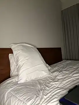 Snapshot of navywildxxx chatting on January 26, 3:14 pm navywildxxx online show from January 26, 3:14 pm