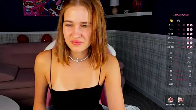 Jennifer Wadee online show from March 2, 1:04 am