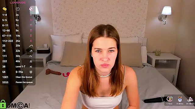 Jennifer Wadee online show from November 17, 11:32 pm