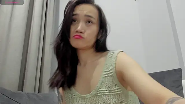 Snapshot of aenie chatting on January 10, 12:15 pm aenie online show from January 10, 12:15 pm