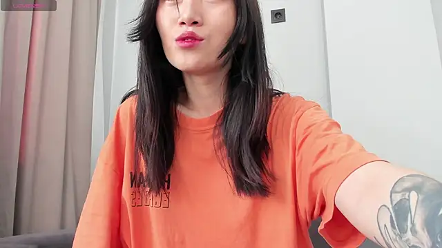 Snapshot of aenie chatting on February 8, 5:08 am aenie online show from February 8, 5:08 am