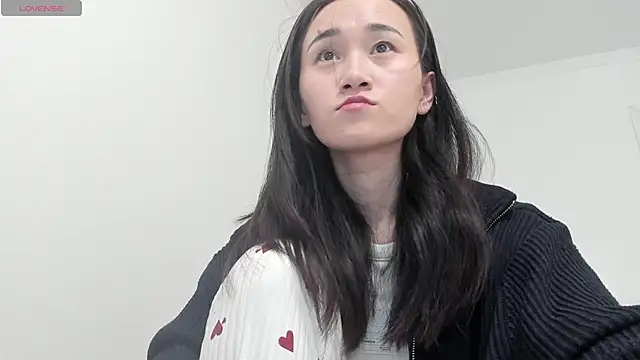 Snapshot of aenie chatting on March 14, 9:14 am aenie online show from March 14, 9:14 am