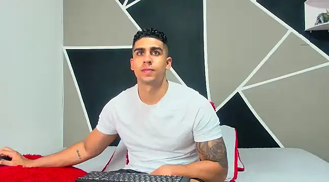 astrom greyy online show from February 12, 11:20 pm