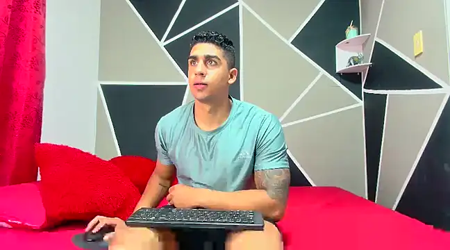 astrom greyy online show from March 5, 5:08 pm