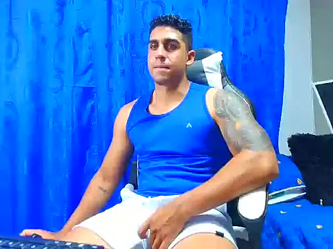 astrom greyy online show from September 22, 8:11 pm