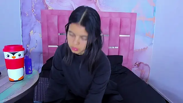 LizzMartin online show from December 13, 7:10 pm