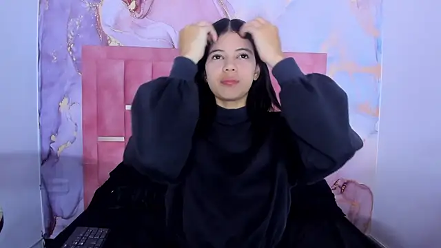 LizzMartin online show from February 7, 7:17 pm