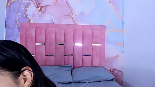 LizzMartin online show from February 8, 7:16 pm