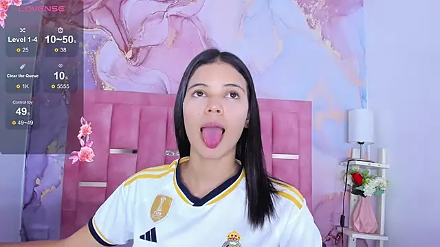 LizzMartin online show from March 1, 7:37 pm