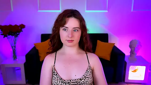 AnnTerry  online show from November 28, 2:20 pm