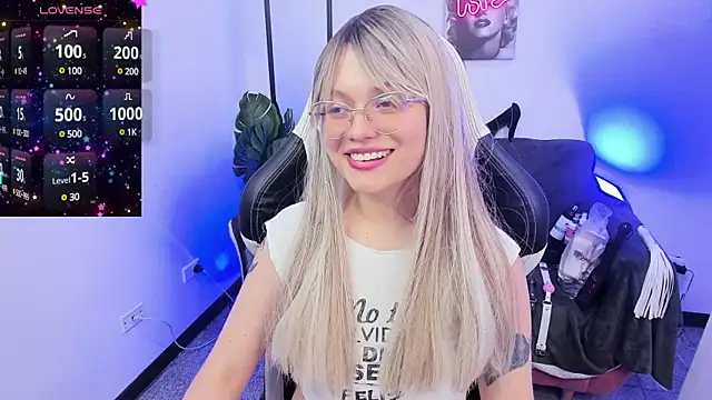 Snapshot of blackberrys_ chatting on February 5, 4:47 pm blackberrys online show from February 5, 4:47 pm