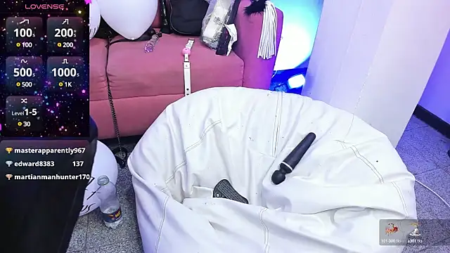 Snapshot of blackberrys_ chatting on February 15, 2:55 pm blackberrys online show from February 15, 2:55 pm