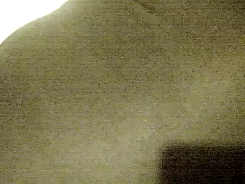 Snapshot of frank32love chatting on January 19, 12:06 am frank32love online show from January 19, 12:06 am