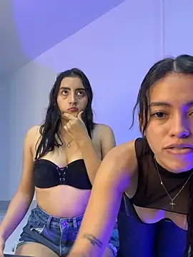 Snapshot of EmySofia chatting on October 21, 2:34 am EmySofia online show from October 21, 2:34 am