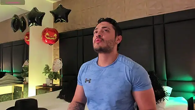 JossAckland online show from October 16, 7:48 pm