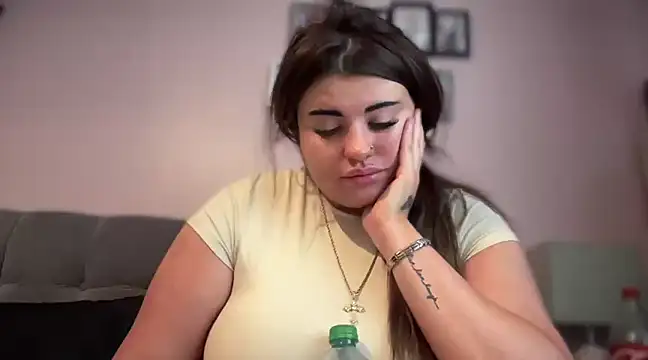 curvybabesx1 online show from March 10, 2:26 pm