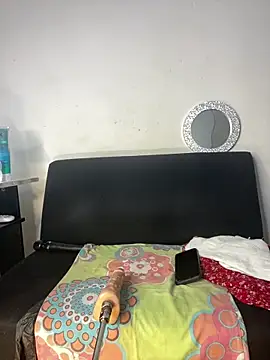 chiquimaturesexy online show from February 22, 1:46 pm