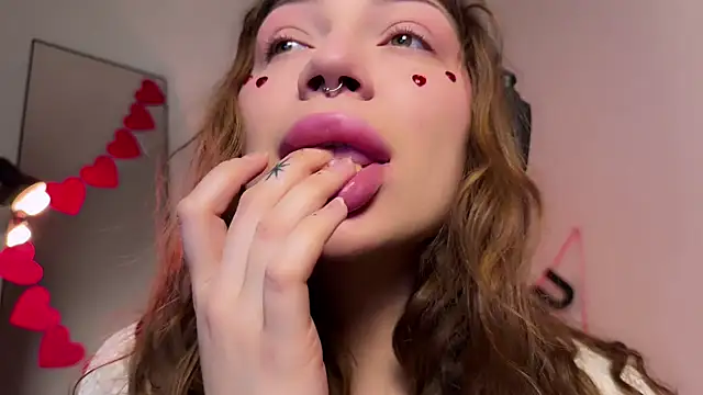 PaulaPratt online show from February 14, 4:15 am